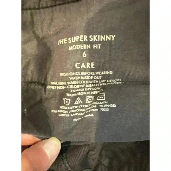 Ann Taylor Super Skinny Modern Fit Zipper Pocket Pants , Size 6, Pre-Owned - Picture 6 of 6